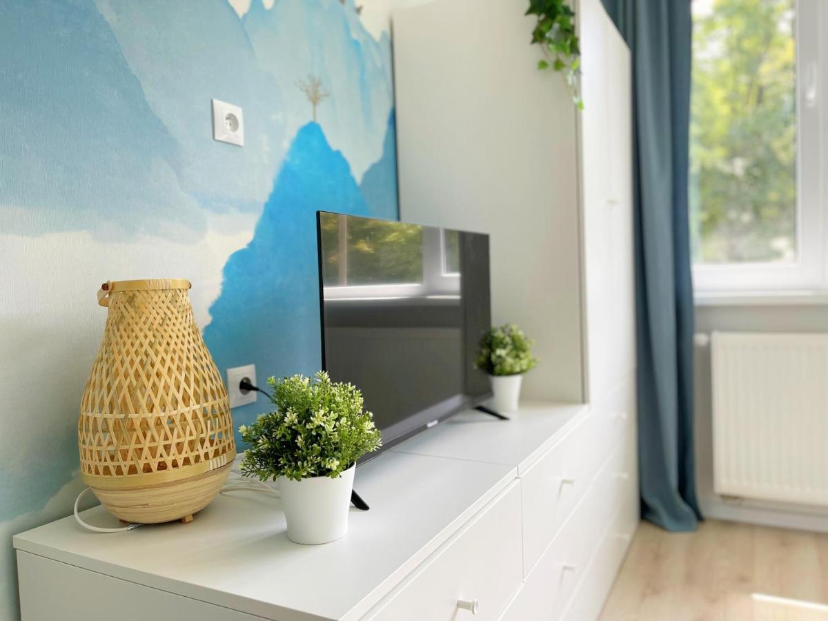 Batorego 18 - Blue - 450M Stacja Metra Pola Mokotowskie, 800M Biblioteka Narodowa, 20M Piekny Park Pola Mokotowskie, 800M Do Sgh - Wifi - Smart Tv - Good Apartments Warsaw Ngoại thất bức ảnh